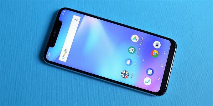 UMIDIGI אחת פרו: הצד הקדמי