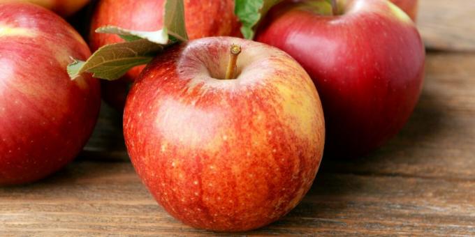 מזונות עתירי סיבים: תפוחים