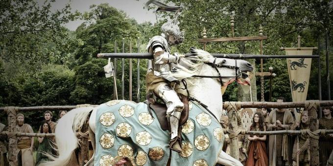 טורנירים אבירים אינם קרבות רכיבה על סוסים בלבד