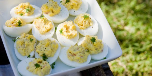 חטיפים פשוטים: ביצים ממולאות בייקון