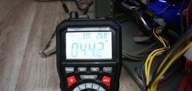 ADM 30 Multimeter: מדידת רעש