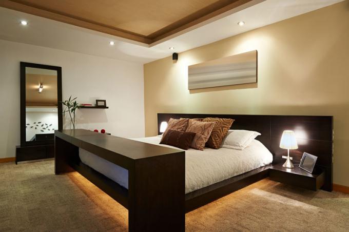 עיצוב חדר שינה קטן: ככל אור לטוב