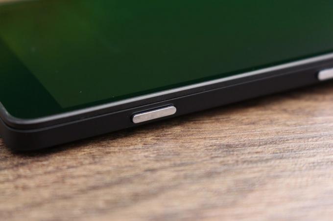 Lumia 950 XL: לחצן לצילומי תמונות
