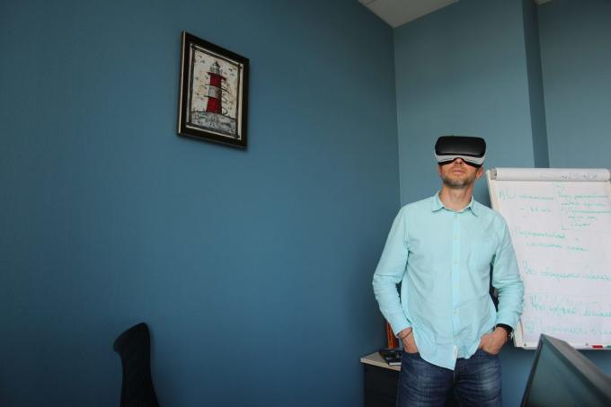 ואדים מאמונטוב, RussiaDiscovery: בכוסות Gear VR