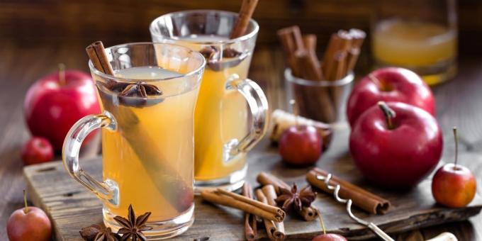 ללא אלכוהול יין מחומם על מיץ תפוחים עם תפוז: המתכון הטוב ביותר
