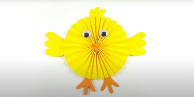 מלאכות DIY לחג הפסחא: עוף נייר צבעוני