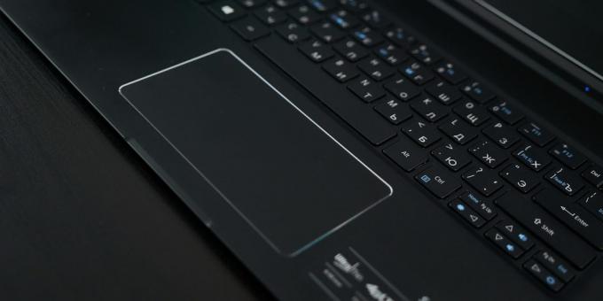 Acer סוויפט 7: Touchpad
