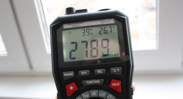 ADM 30 Multimeter: מד האור