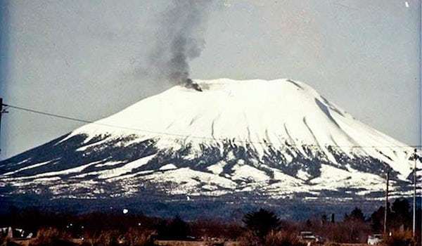 מתיחות 1 באפריל: הר הגעש התעורר