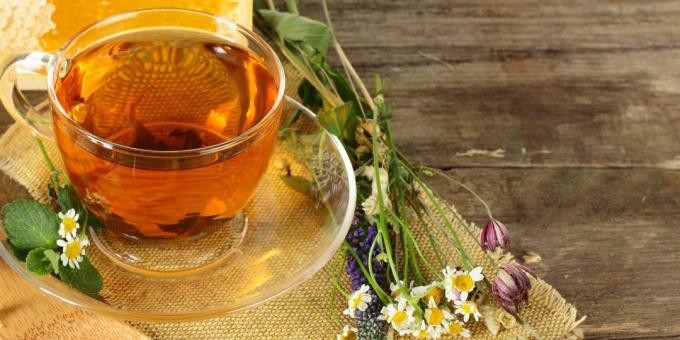 כיצד להתמודד עם נדודי שינה: תה קמומיל עוזר