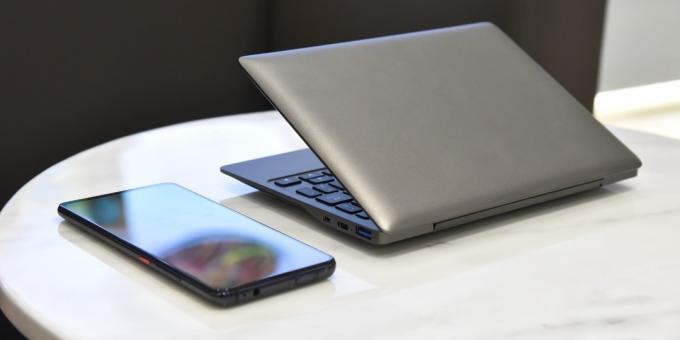 בגודל של המחשב הנייד ניתן להשוות עם מיני iPad
