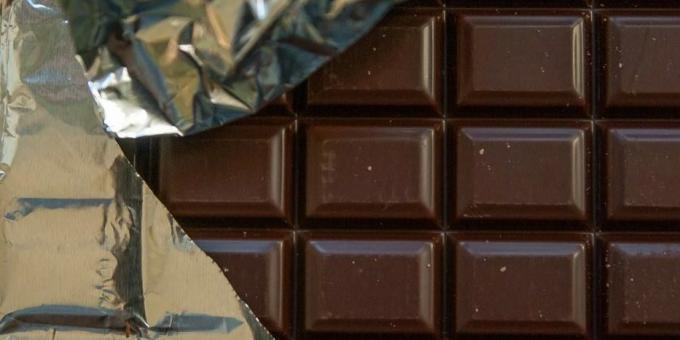 אילו מאכלים מכילים ברזל: שוקולד מריר