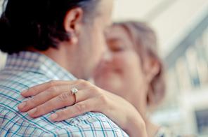 6 סימנים של יחסים לא בריאים, אנשים שנחשבים נורמאלי