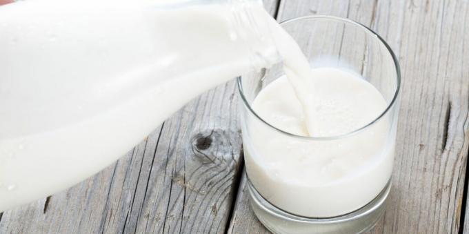 משקאות בריאים לפני השינה: חלב חם