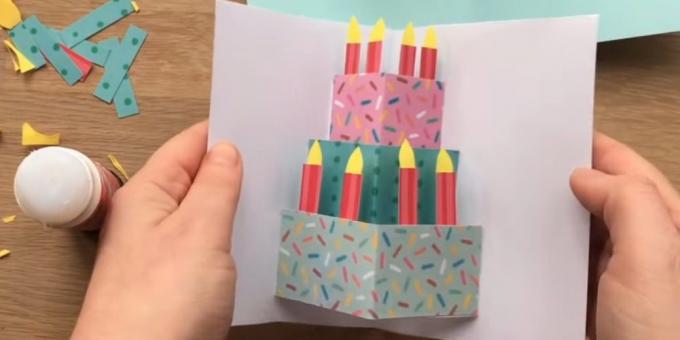 כרטיס יום הולדת במו ידיכם: לגזור ולהדביק נרות על העוגה
