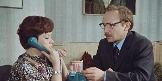 הסרטים הטובים ביותר של אלדר ריאזאנוב: "רומנטיקה במשרד"