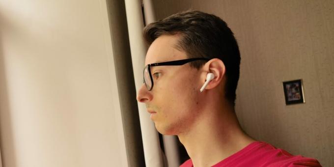 Huawei FreeBuds 3i באוזניים