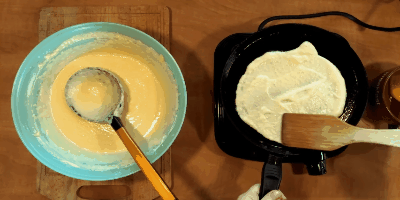 עוגת קישואים במילוי גבינה
