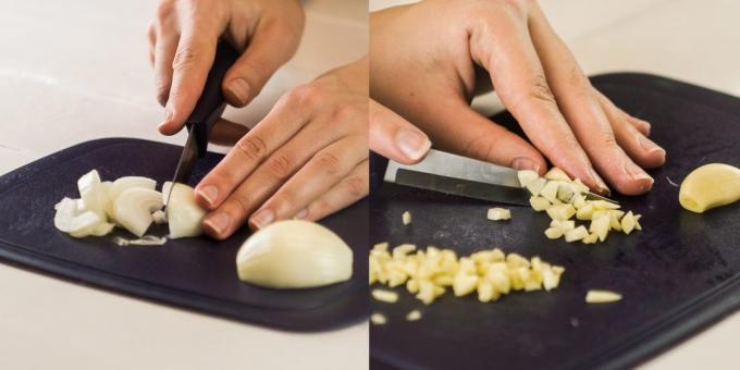 איך לבשל תפוחי אדמה עם בשר: לקצוץ את הבצל והשום