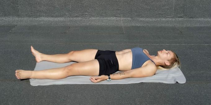 תרגילי יוגה פשוטים: תנוחת גופות