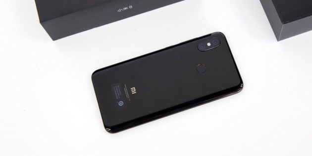 סקירת Xiaomi Mi 8