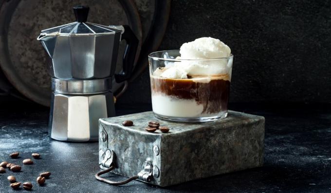 Affogato. התחל את היום שלך עם הקינוח הממריץ הזה