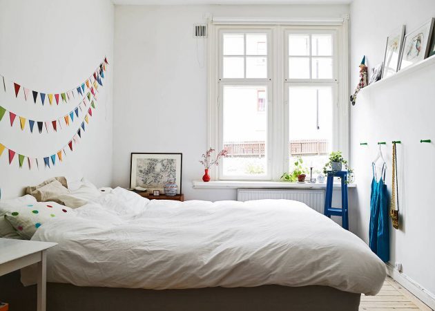 חדר שינה קטן: ווים על הקיר
