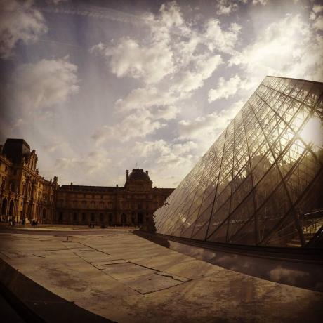 מוזיאון הלובר Louvre